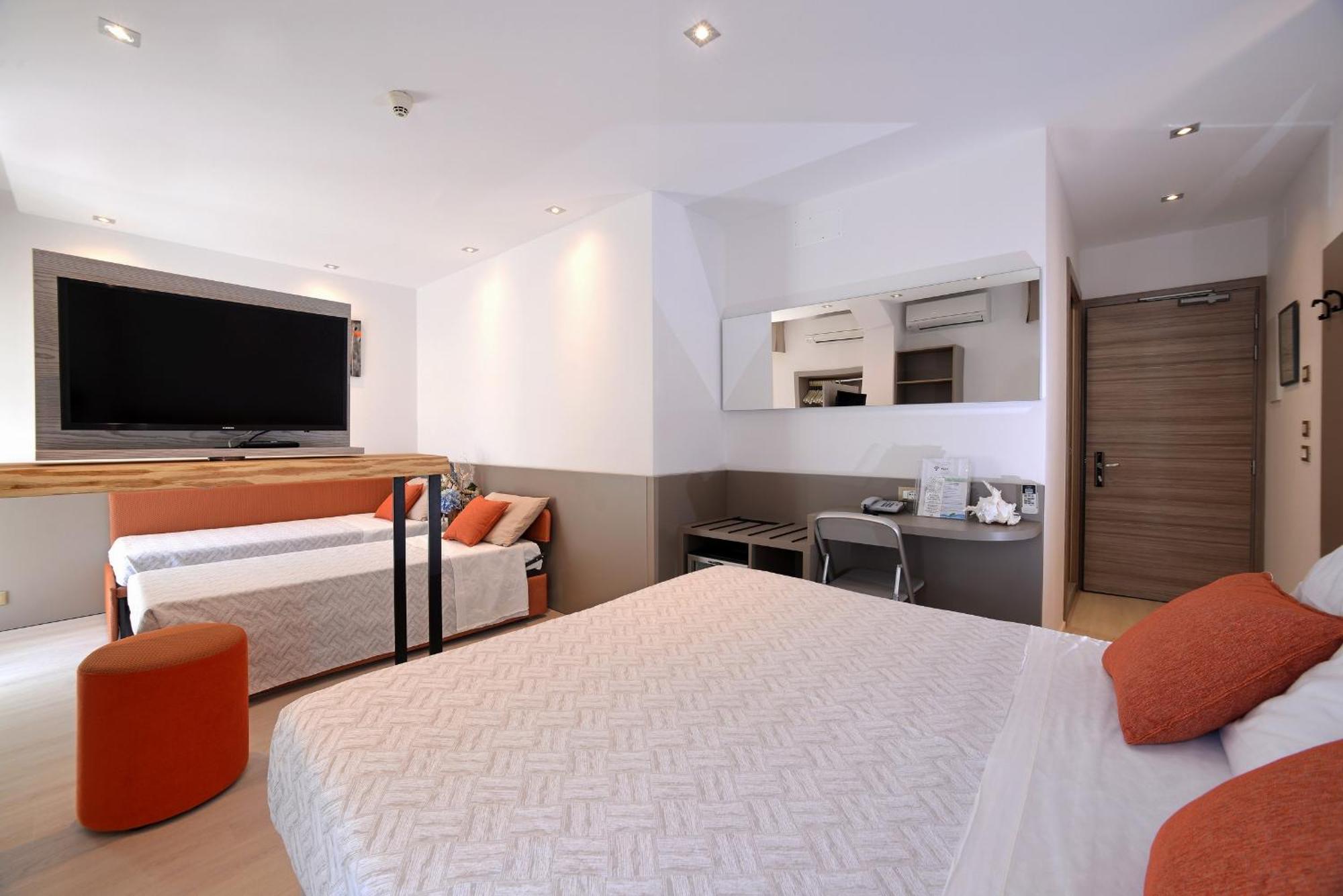 Hotel Colorado 4*